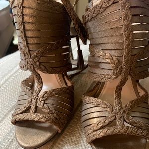 Vince Camuto gold sling-back gladiators